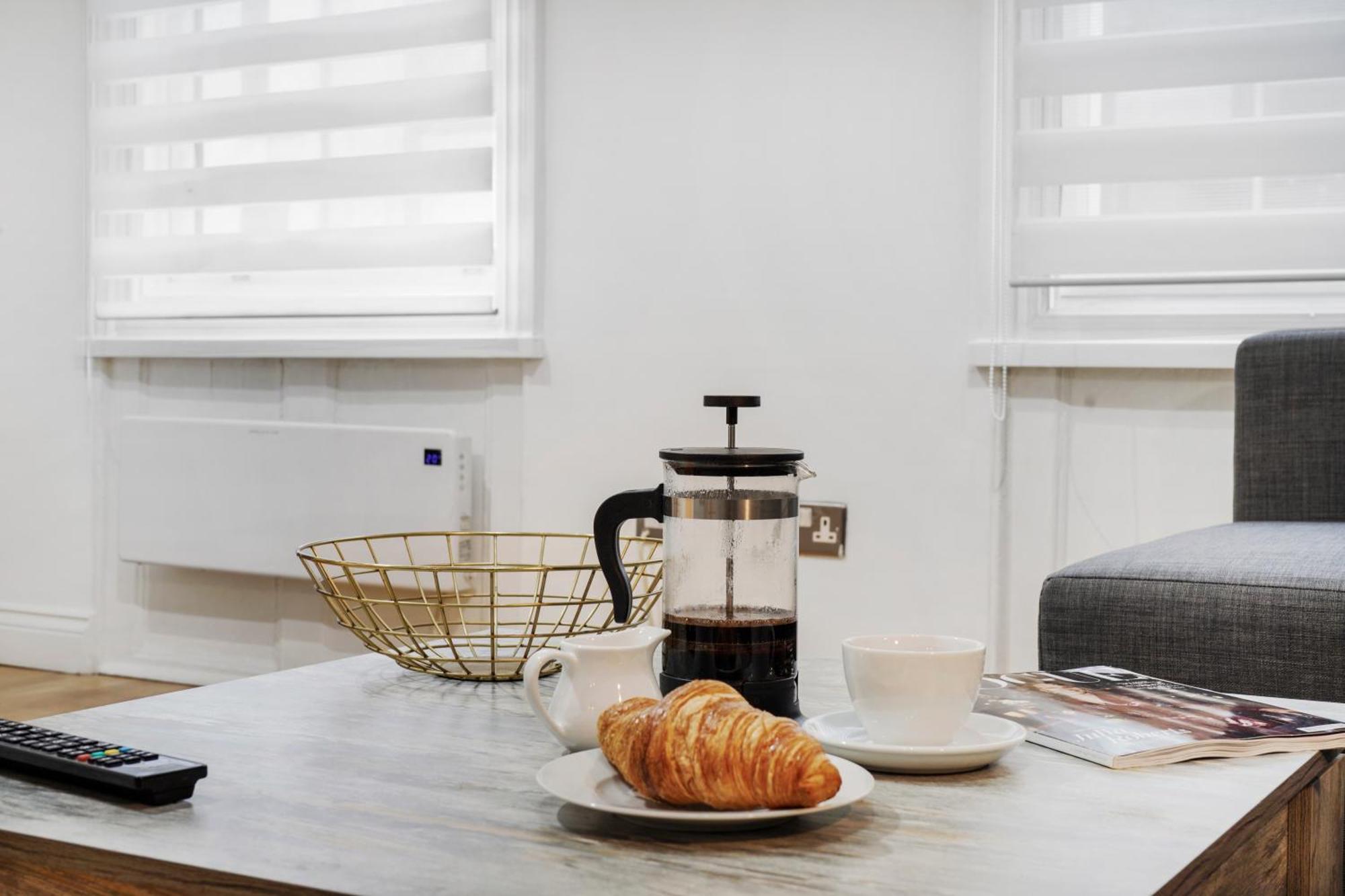 Apt 1, Soho Apartments 1St Floor By Indigo Flats London Bagian luar foto