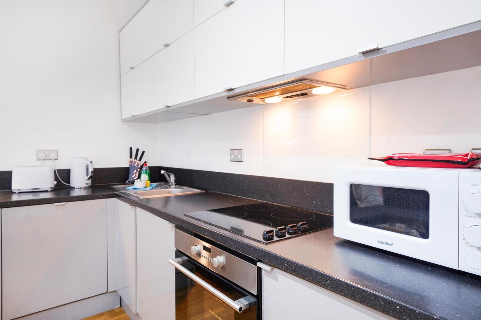 Apt 1, Soho Apartments 1St Floor By Indigo Flats London Bagian luar foto